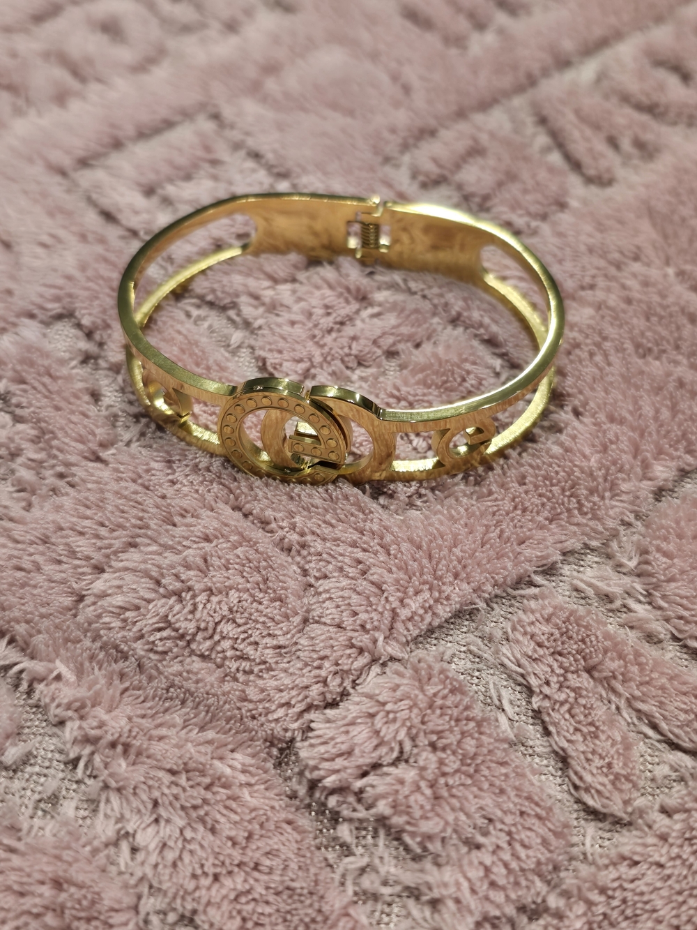 Gold-Tone Circle Accent Women's Bangle Bracelet